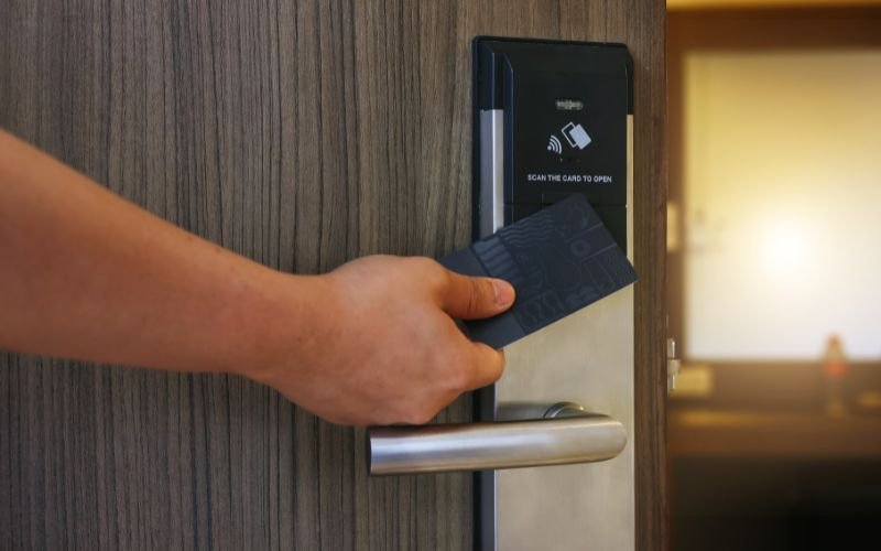 smart lock included door